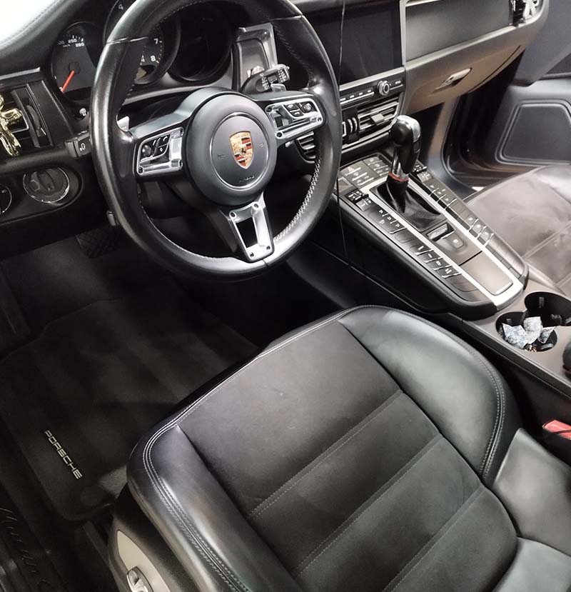 car-wash-58 porsche-macan-interieur